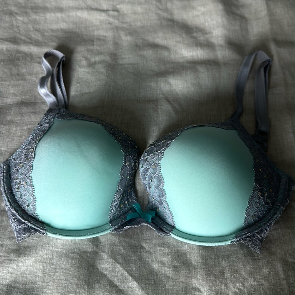Push-up bra Victoria’s Secret 32 double D dream angels push-up